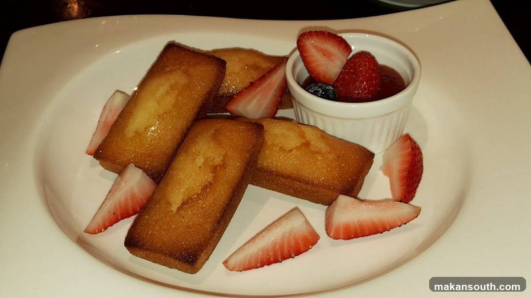 Strawberry and Blueberry Dessert Platter
