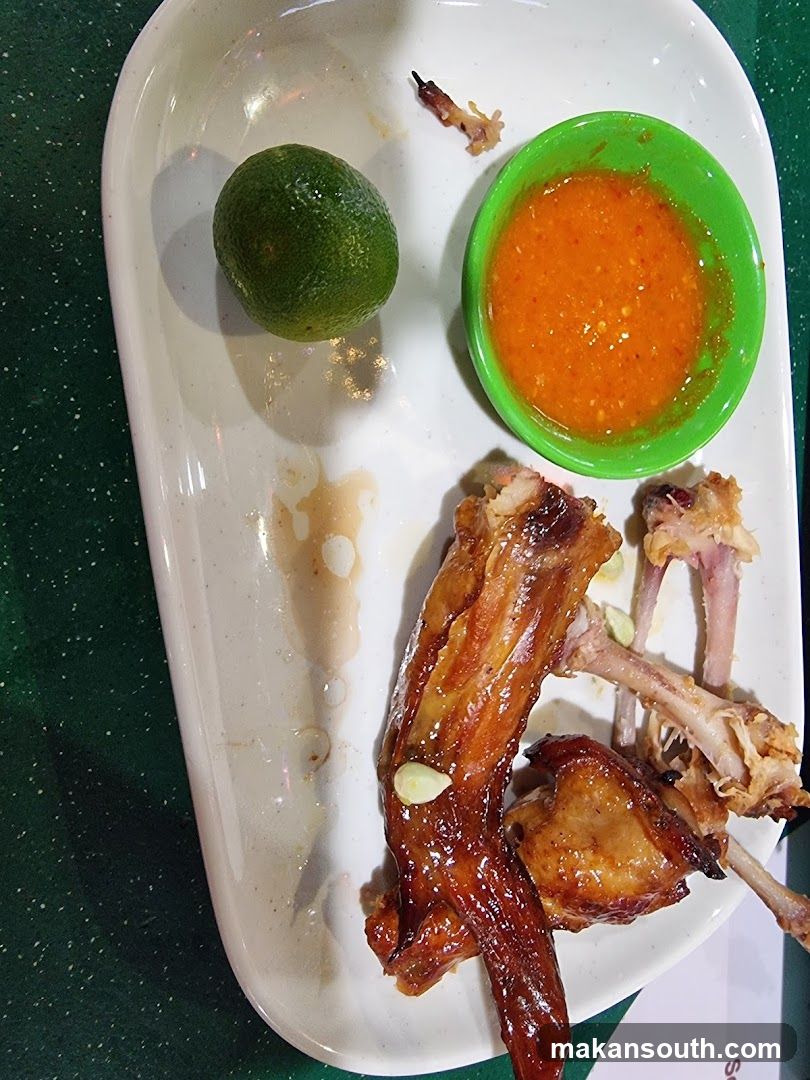 Plate of Chicken Ribs with Lime and Sauce
