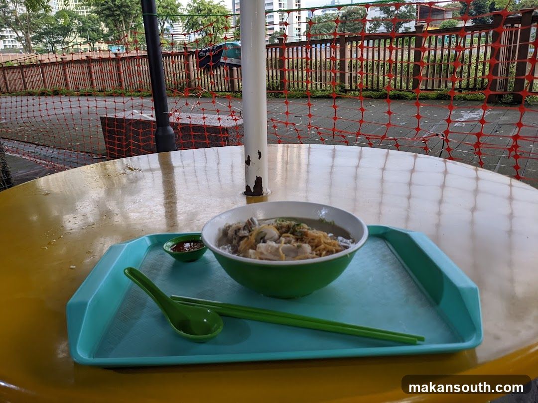 Bowl of noodles on a tray