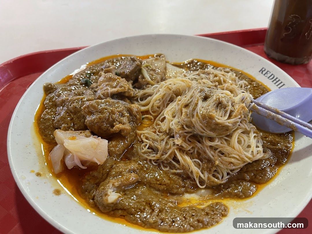 Noodle Dish with Sauce and Meat