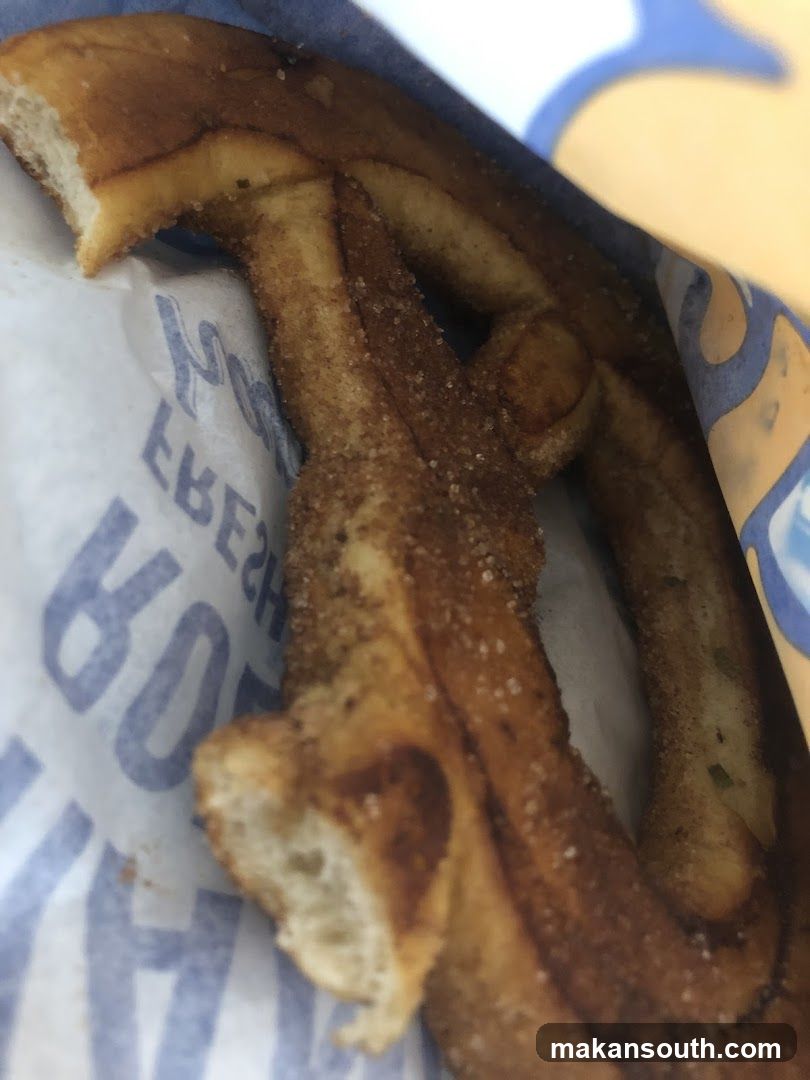 Cinnamon Pretzel