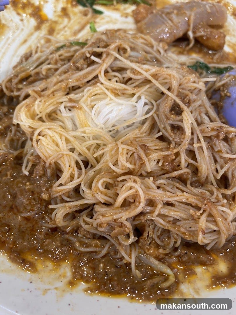Noodles with Sauce and Meat