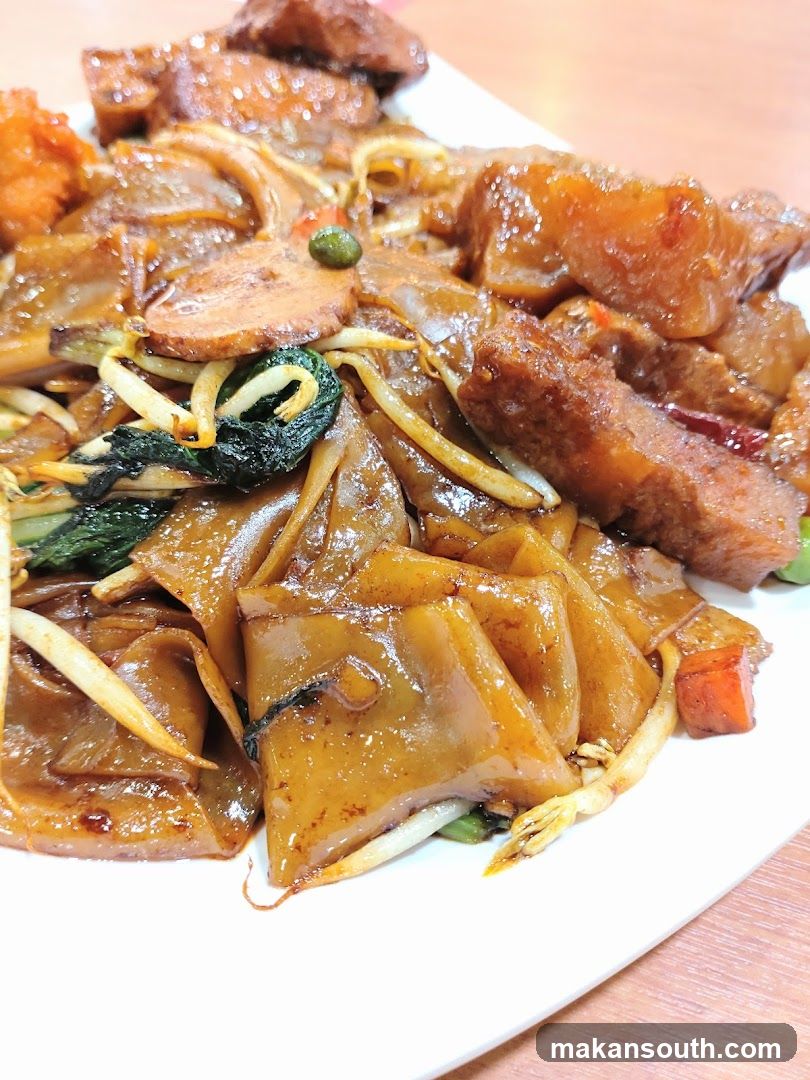 Stir-fried Noodles with Meat and Vegetables