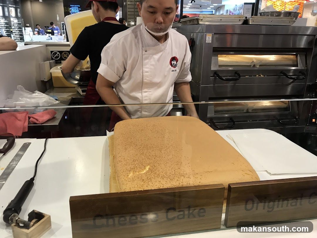 Cheesecake Display