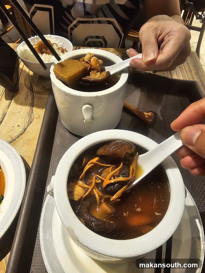 Dining with Soup and Rice