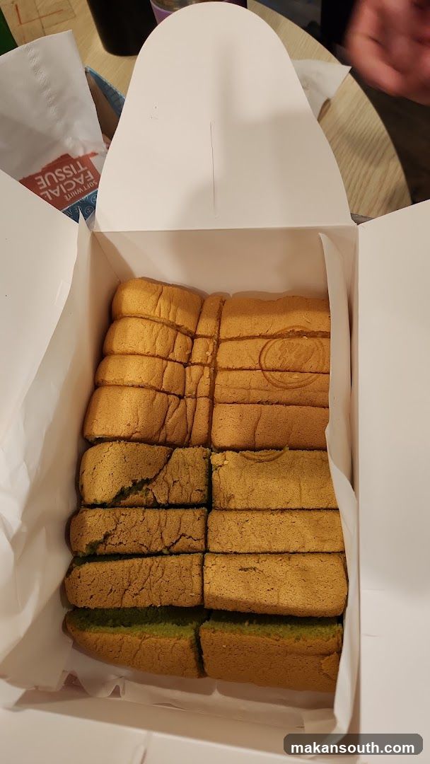 Box of Matcha and Yellow Cake Slices