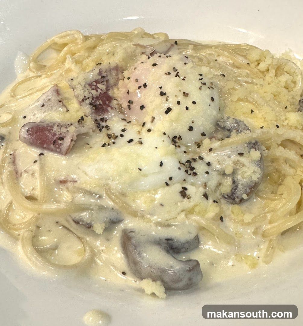 Creamy Pasta with Mushrooms and Egg