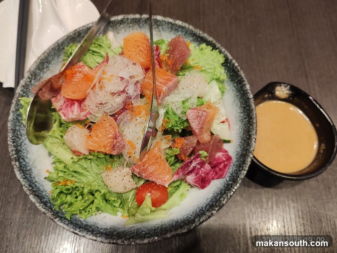 Salad with Raw Fish and Dressing