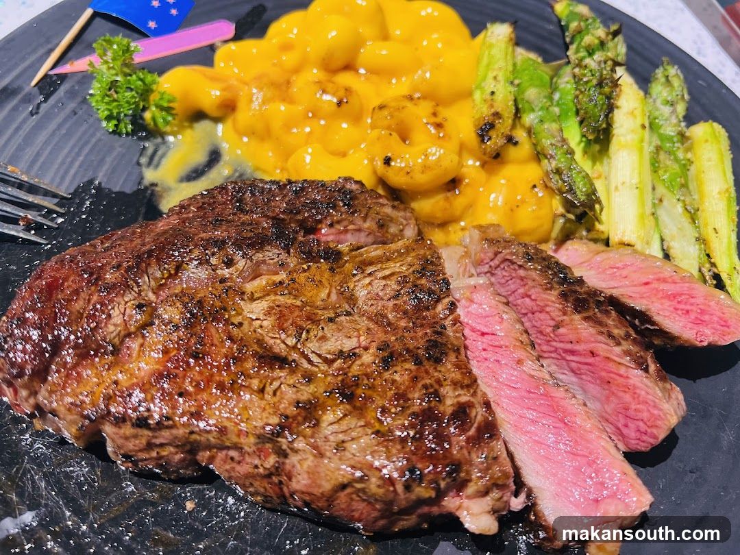 Grilled Steak with Macaroni and Asparagus