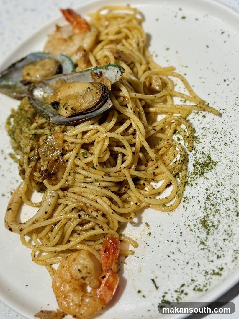 Seafood Pasta with Mussels and Shrimp