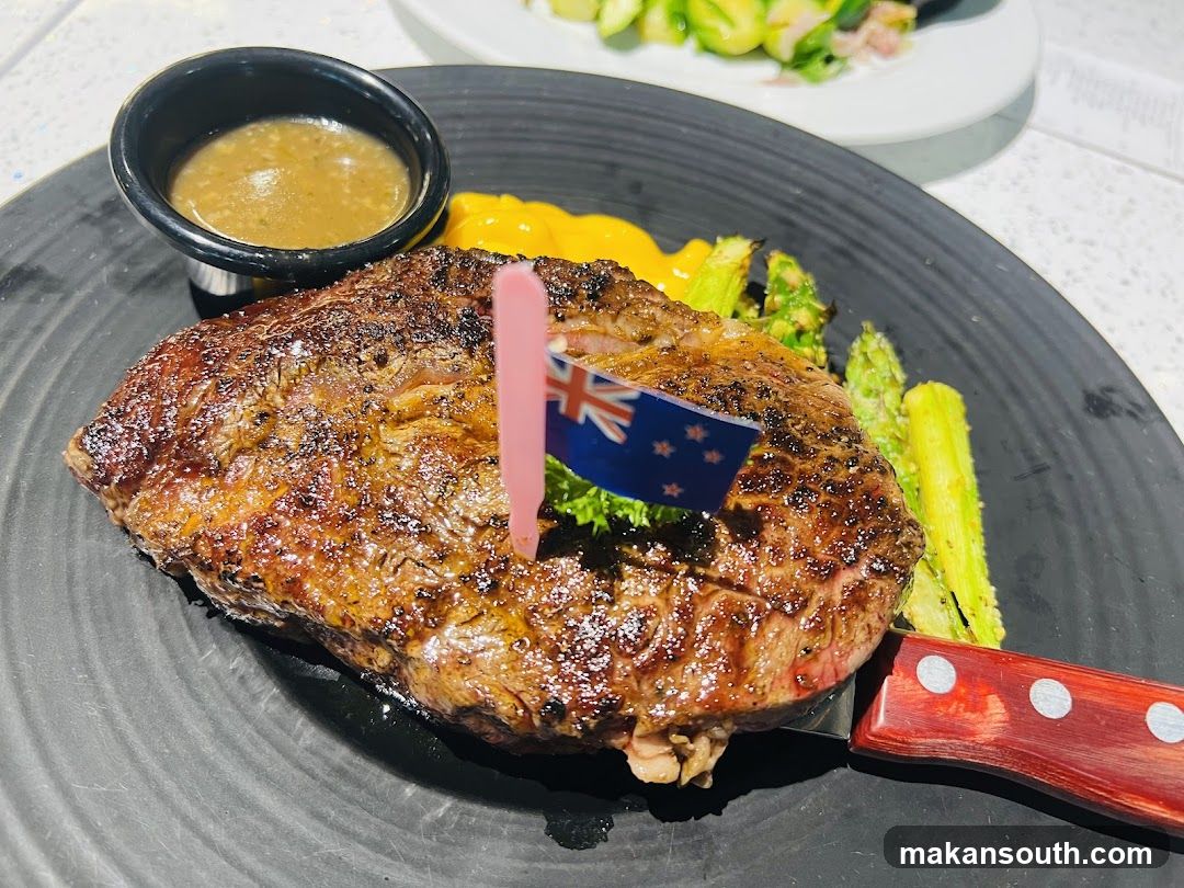 Grilled Steak with Asparagus and Sauce