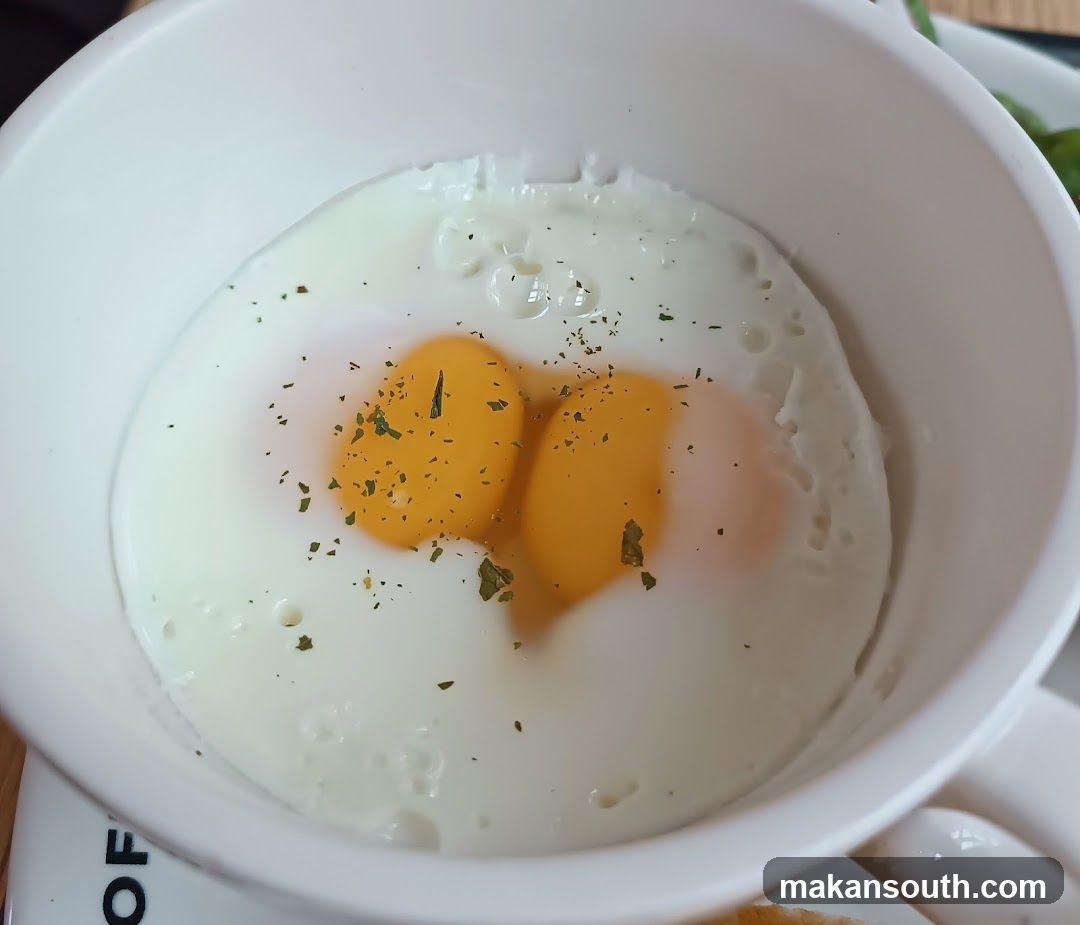 Fried Eggs in a Cup