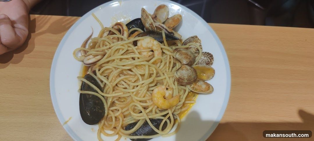 Seafood Pasta with Clams and Mussels