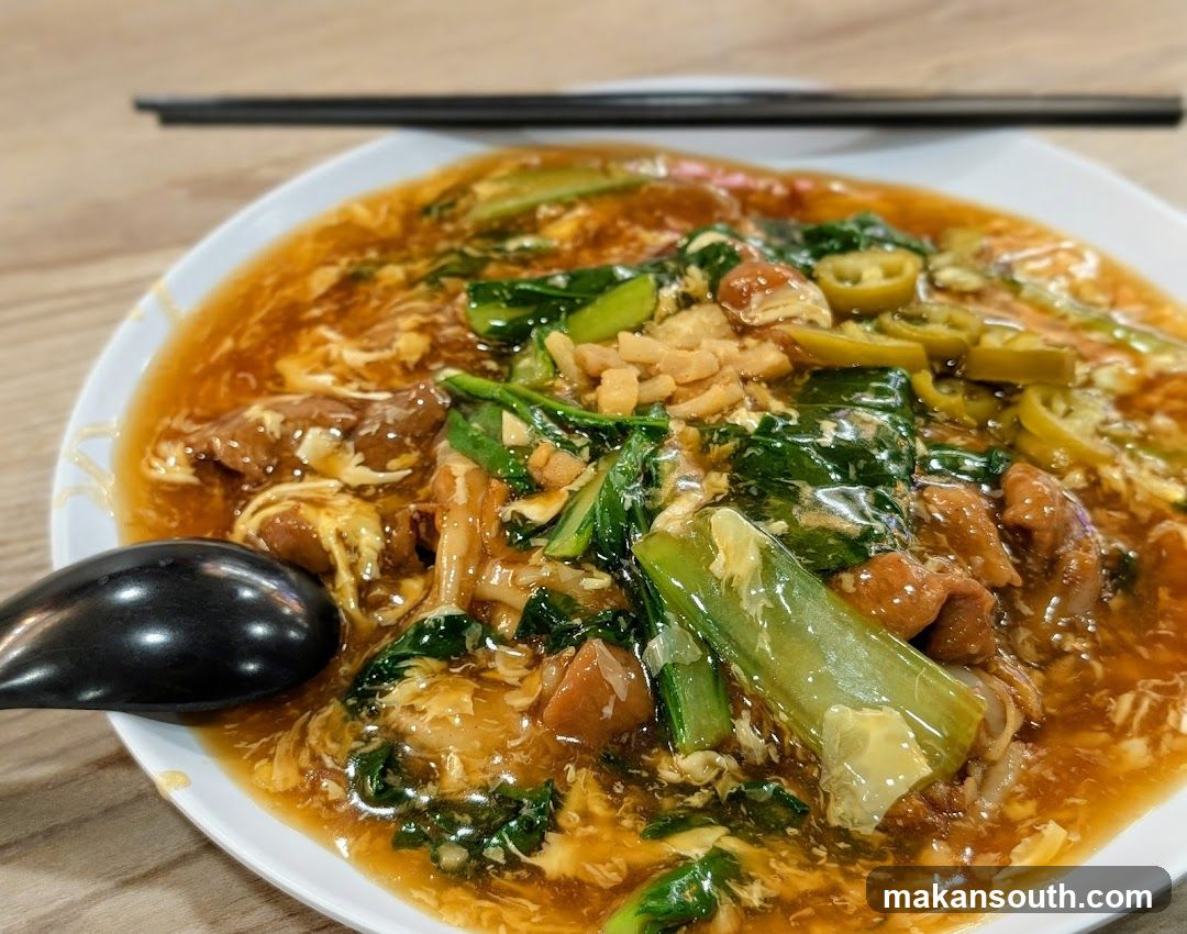 Stir-fried Noodles with Vegetables and Egg