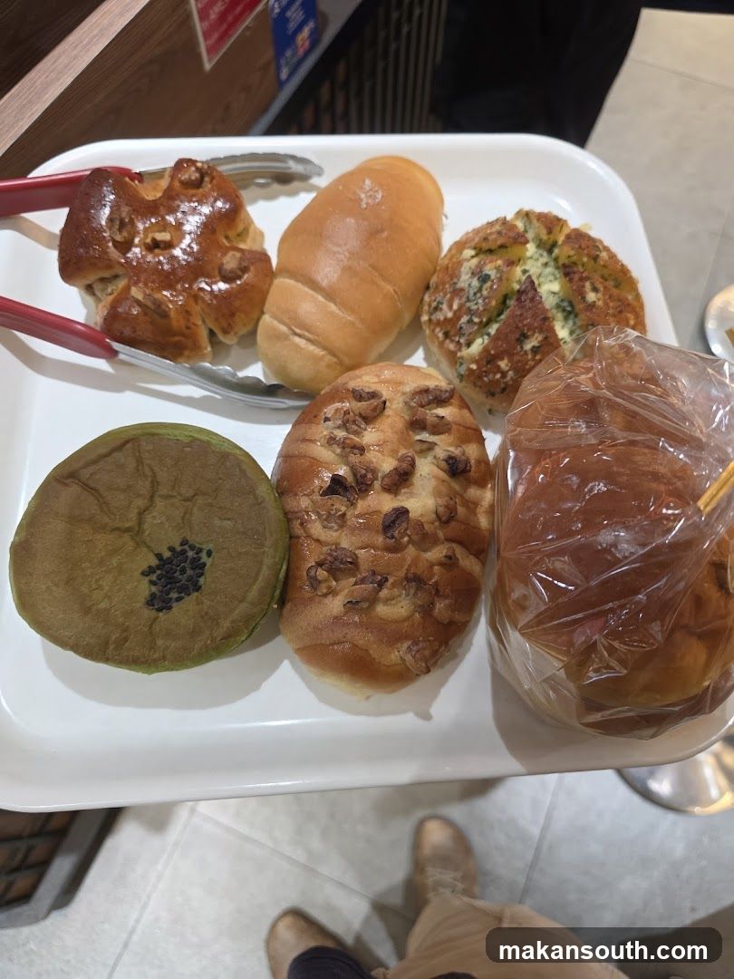 Bread and Pastry Tray