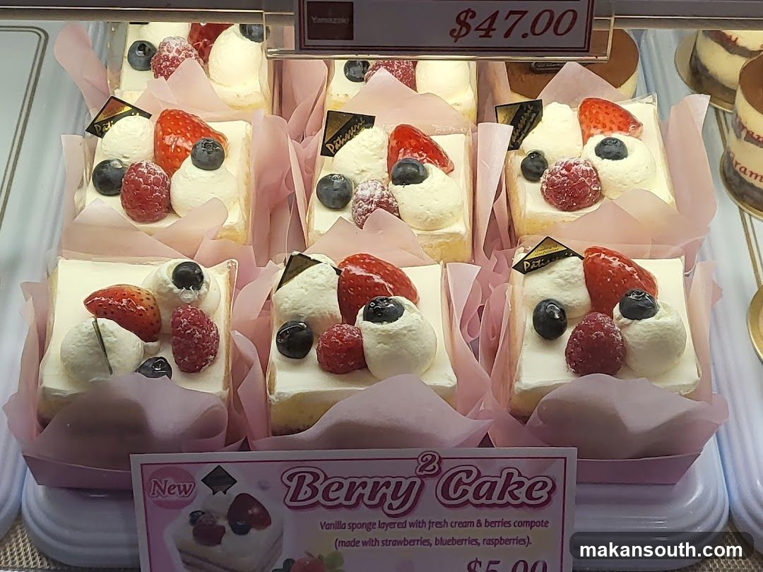 Berry Cake Display