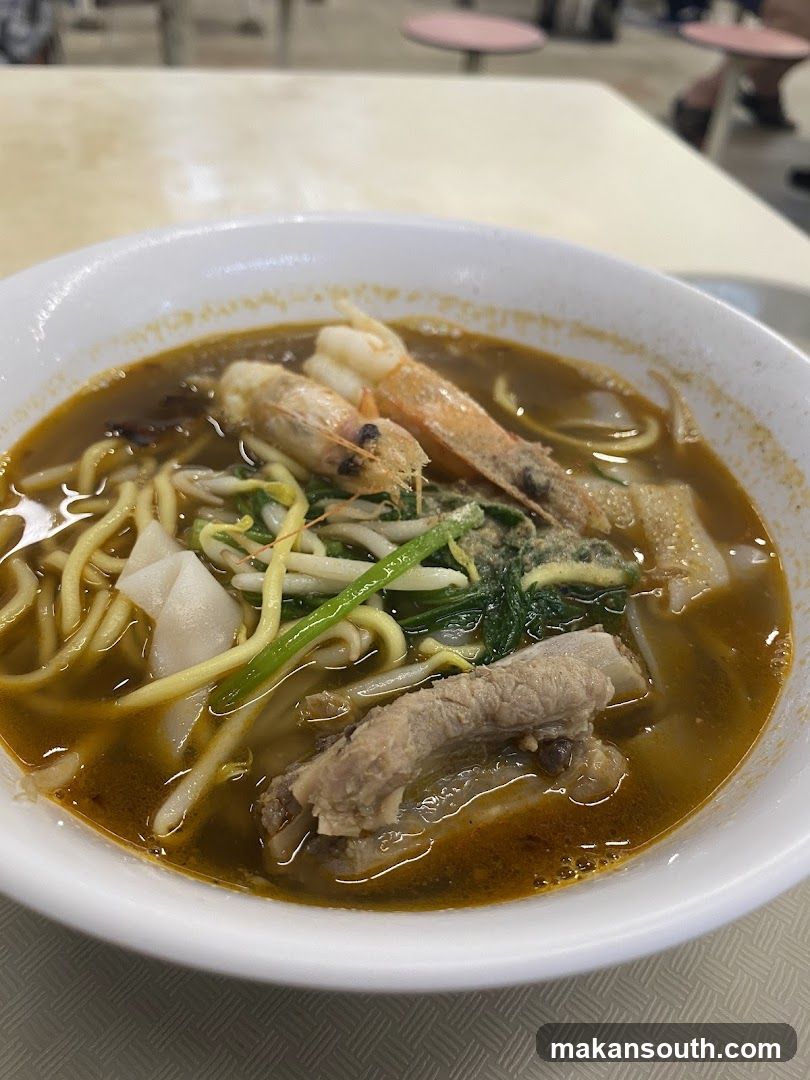 Noodle Bowl with Shrimp and Meat