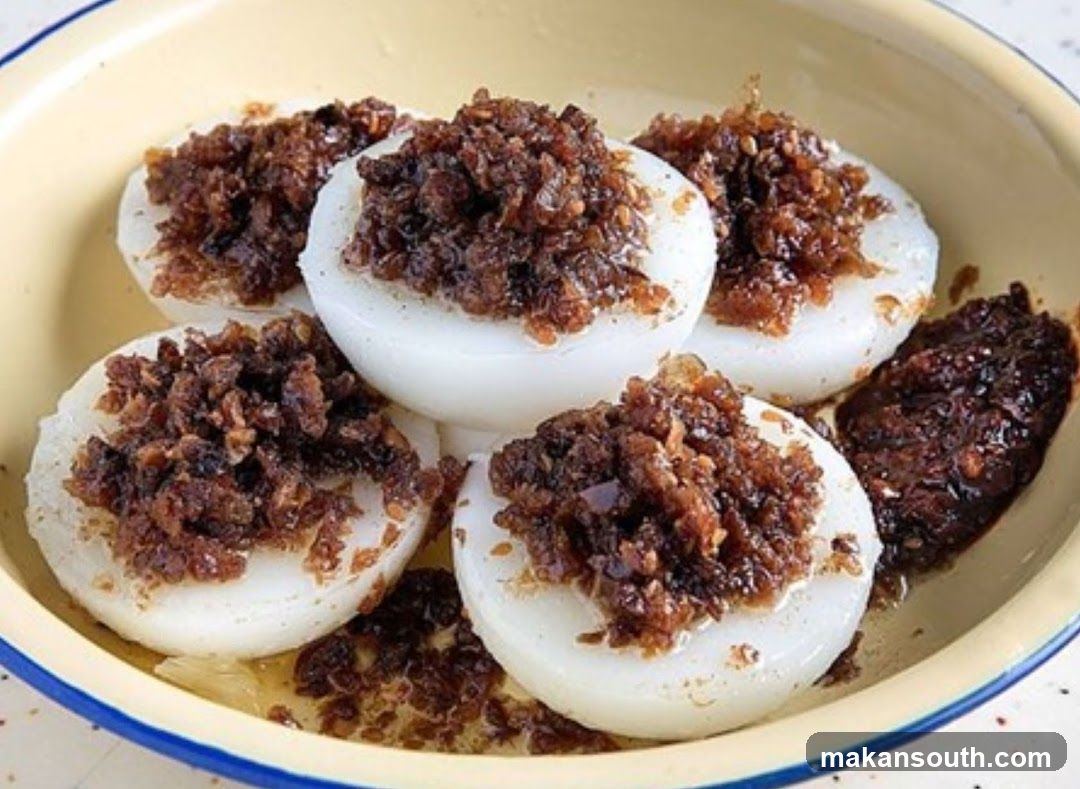 Stuffed Rice Balls with Minced Meat Topping