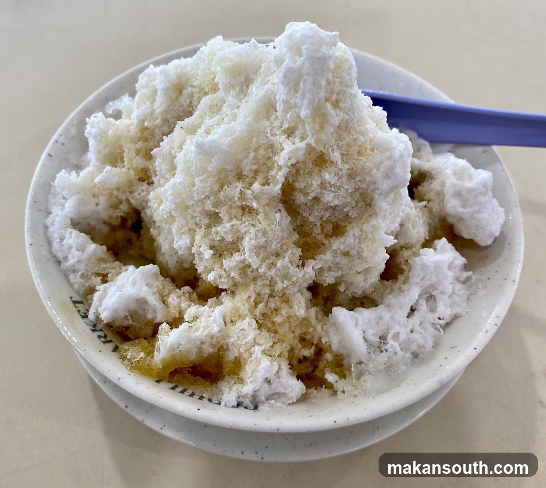 Bowl of shaved ice dessert