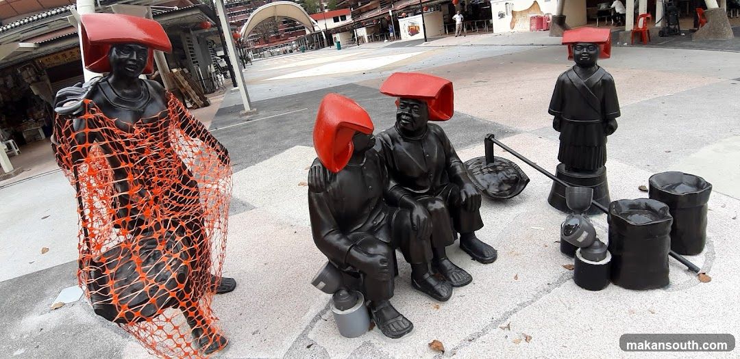 Statues in an outdoor plaza