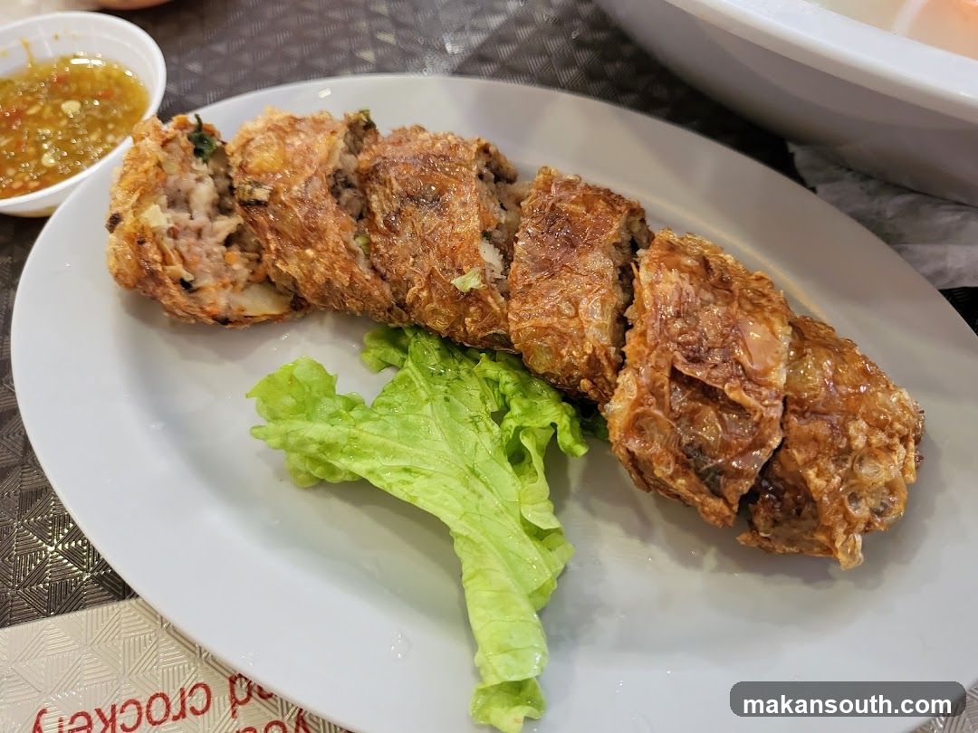 Fried Meat Rolls with Dipping Sauce