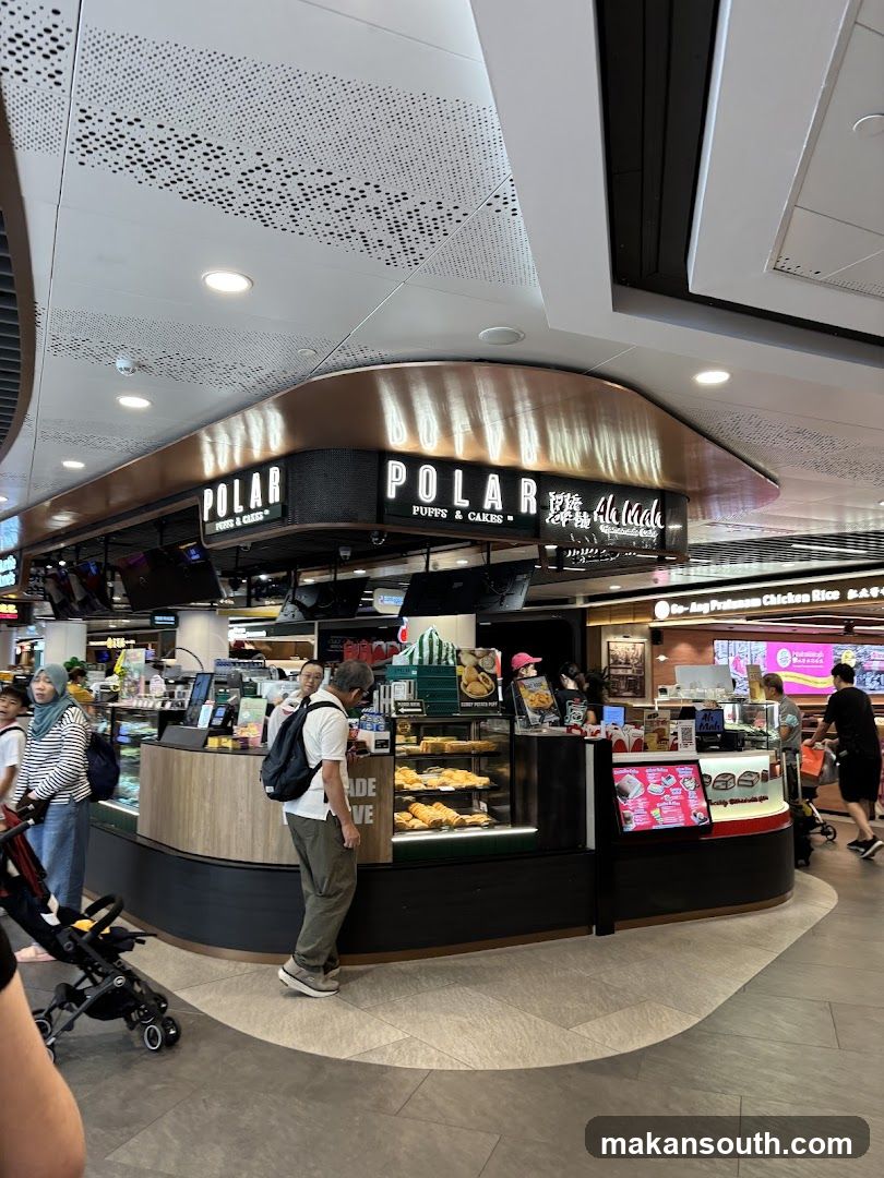 Polar Puffs & Cakes Store Interior