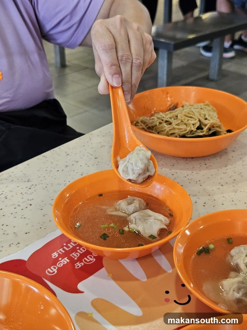 Dining scene at food stall