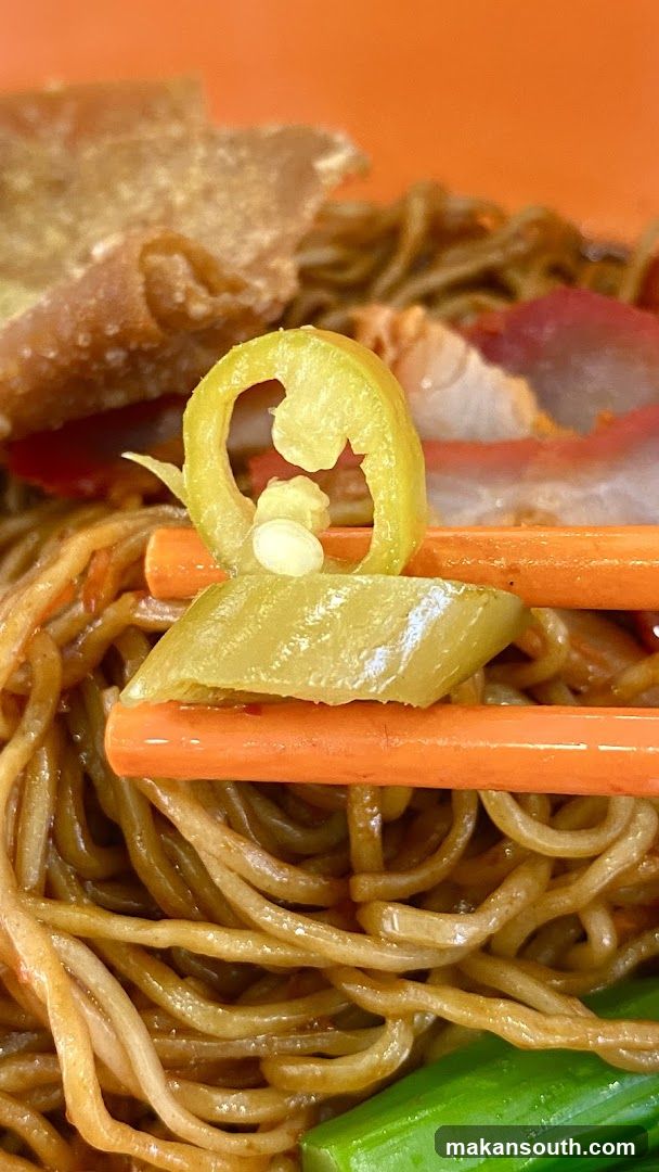 Noodles with garnish