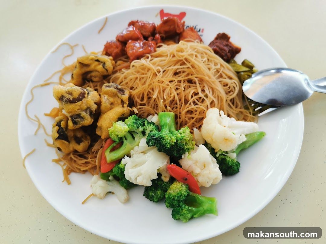 Noodle Dish with Vegetables and Meat