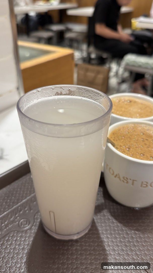 Beverages at a cafe table
