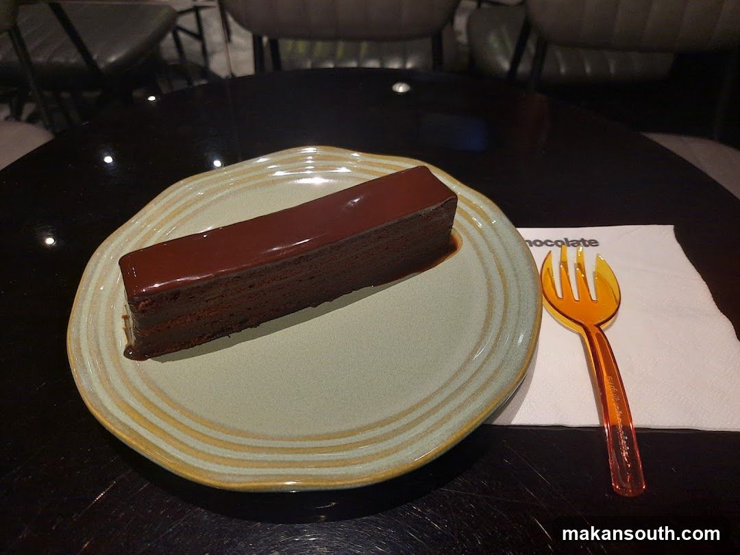 Chocolate Cake Slice