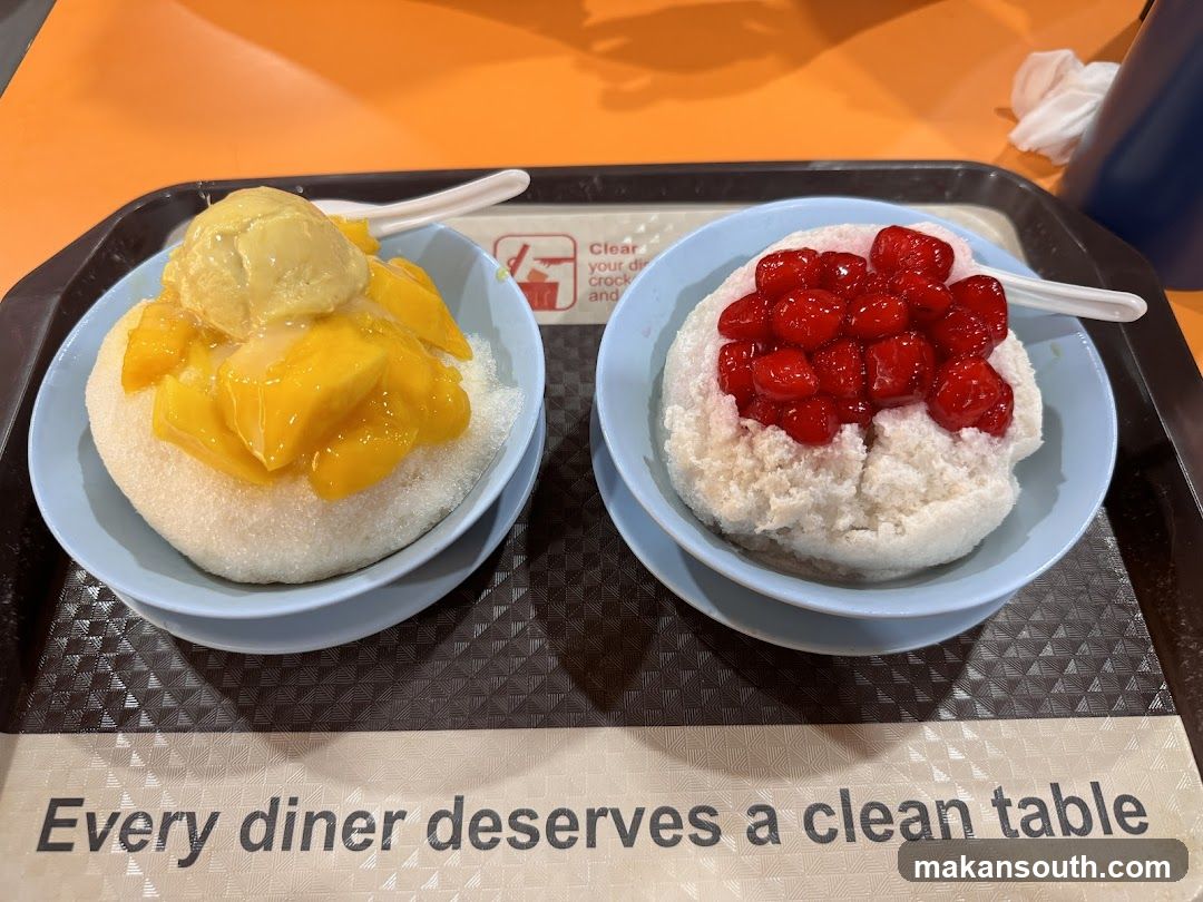 Dessert Trays with Mango and Strawberry Topping