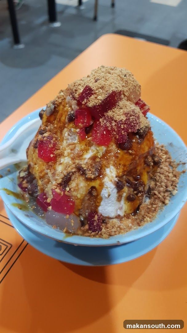 Dessert Bowl with Toppings