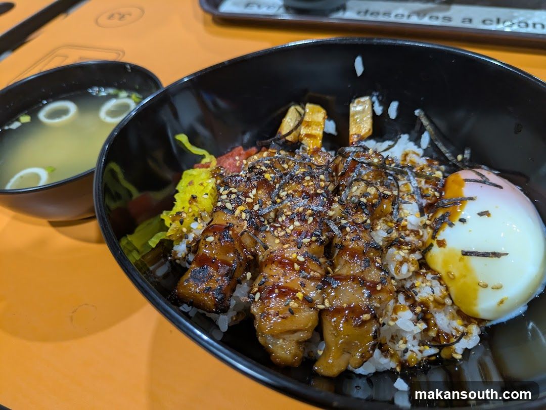 Ebi Donburi with Soy Sauce and Egg