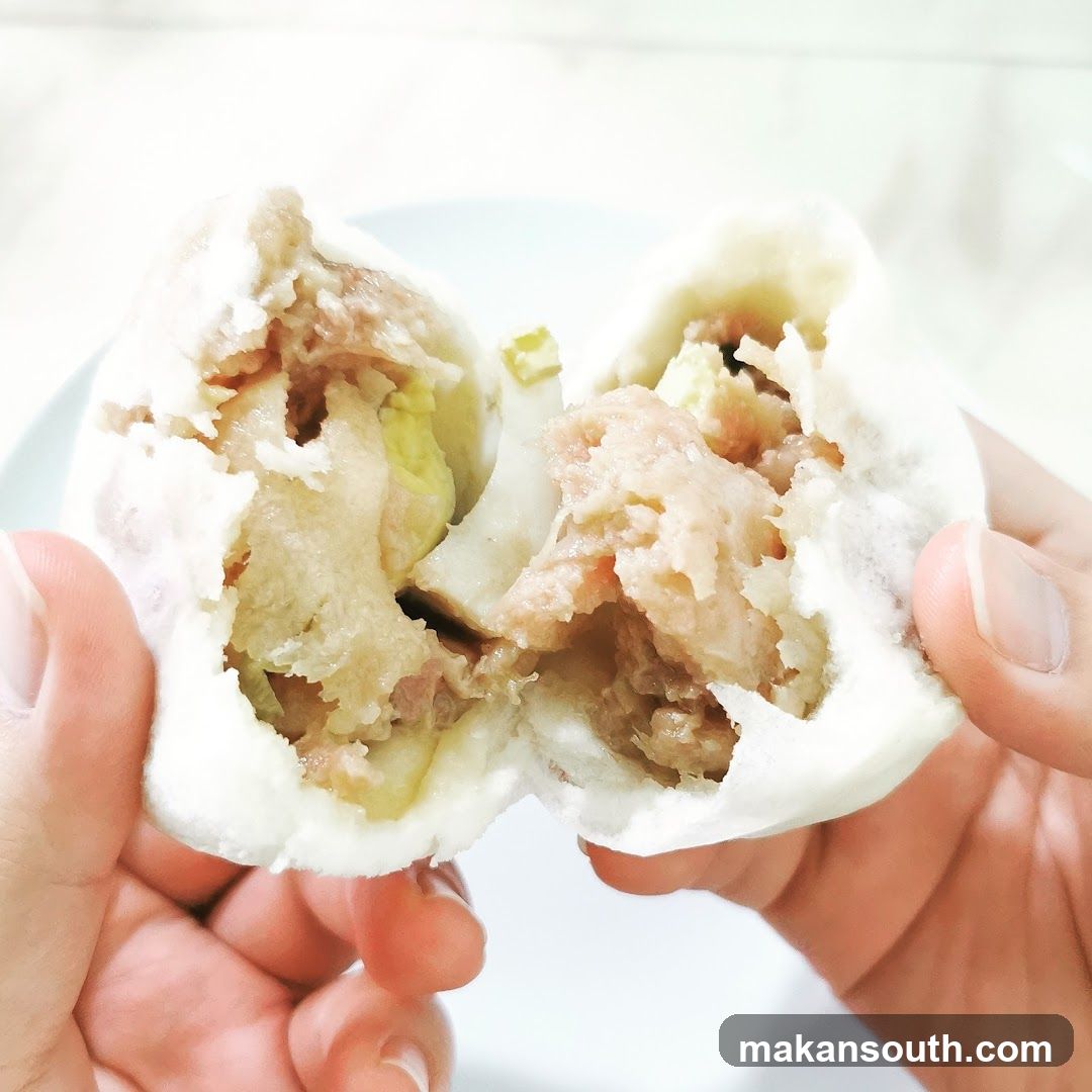 Steamed Bun with Filling
