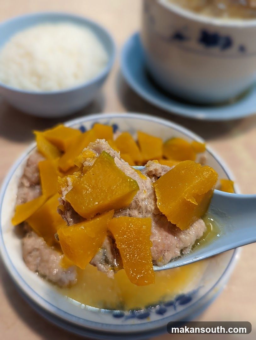 Pumpkin and Meat Soup with Rice
