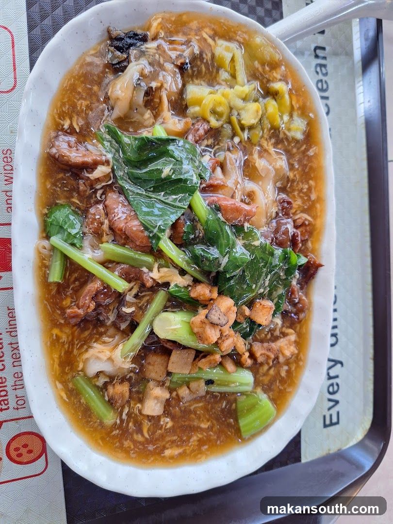 Noodles with Gravy and Vegetables