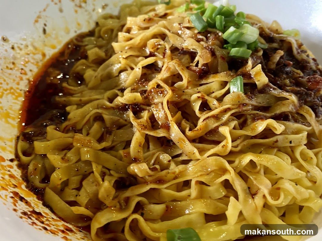 Noodles with Sauce and Scallions