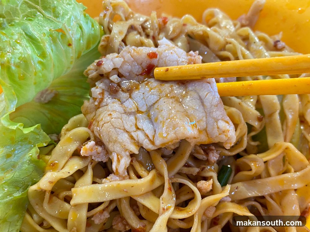 Noodles with Pork and Lettuce