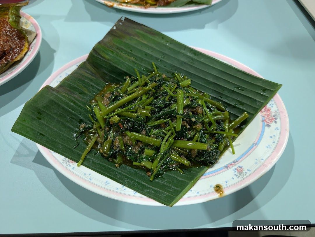 Stir-fried water spinach