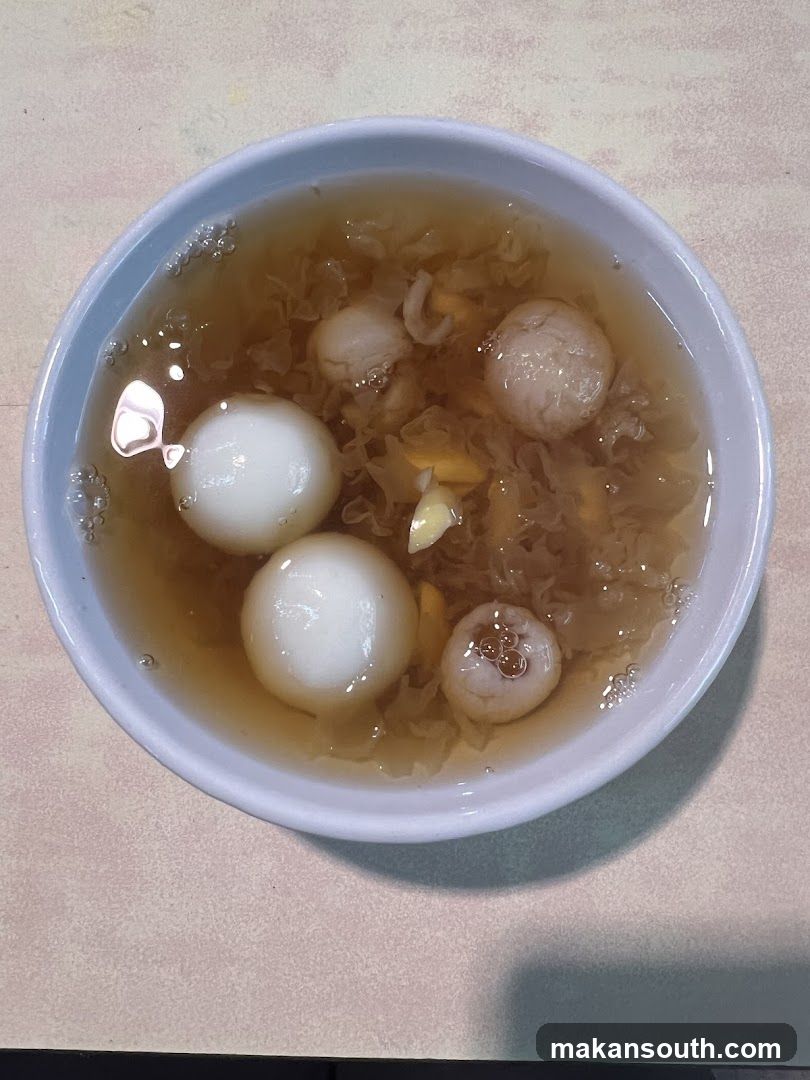 Dessert Soup with Tangyuan and Lychee