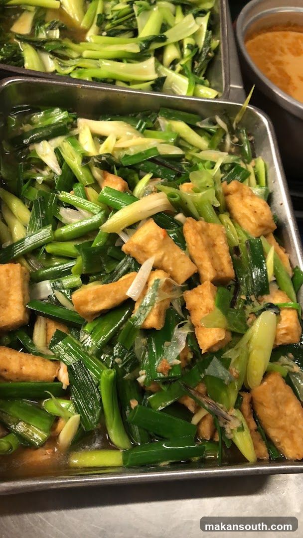Stir-fried Tofu and Scallions