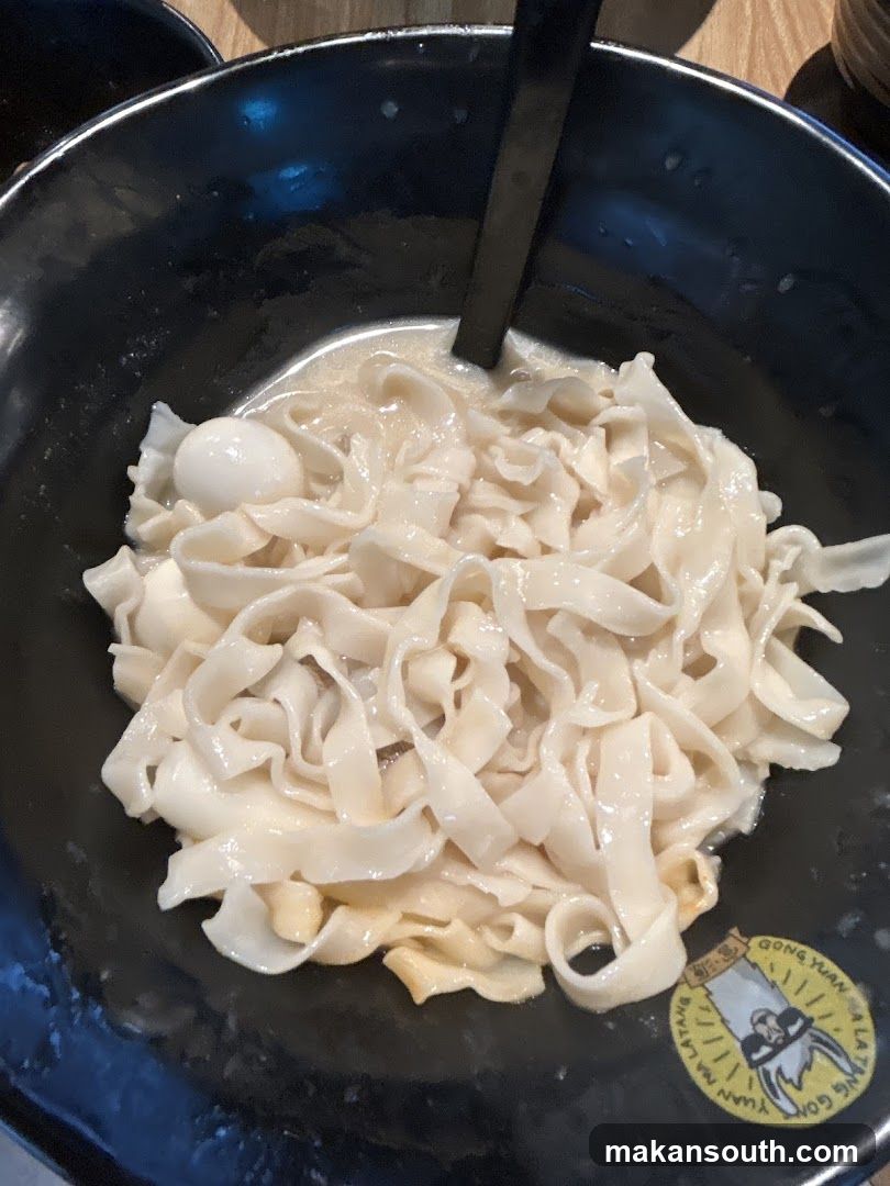 Noodles with Quail Eggs