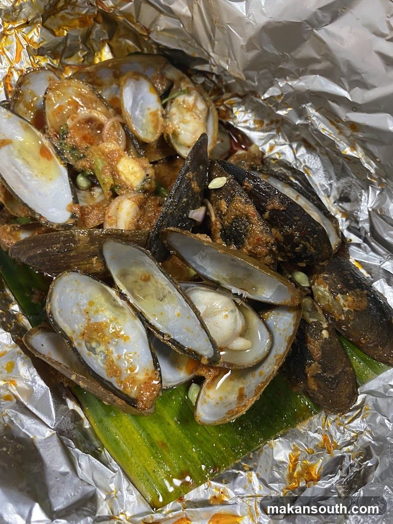 Mussels and Clams in Sauce