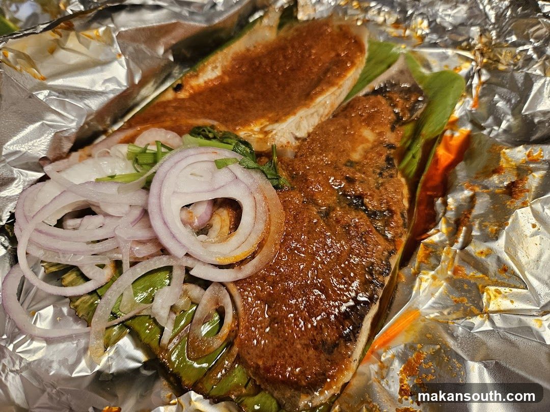 Fish dish with onions