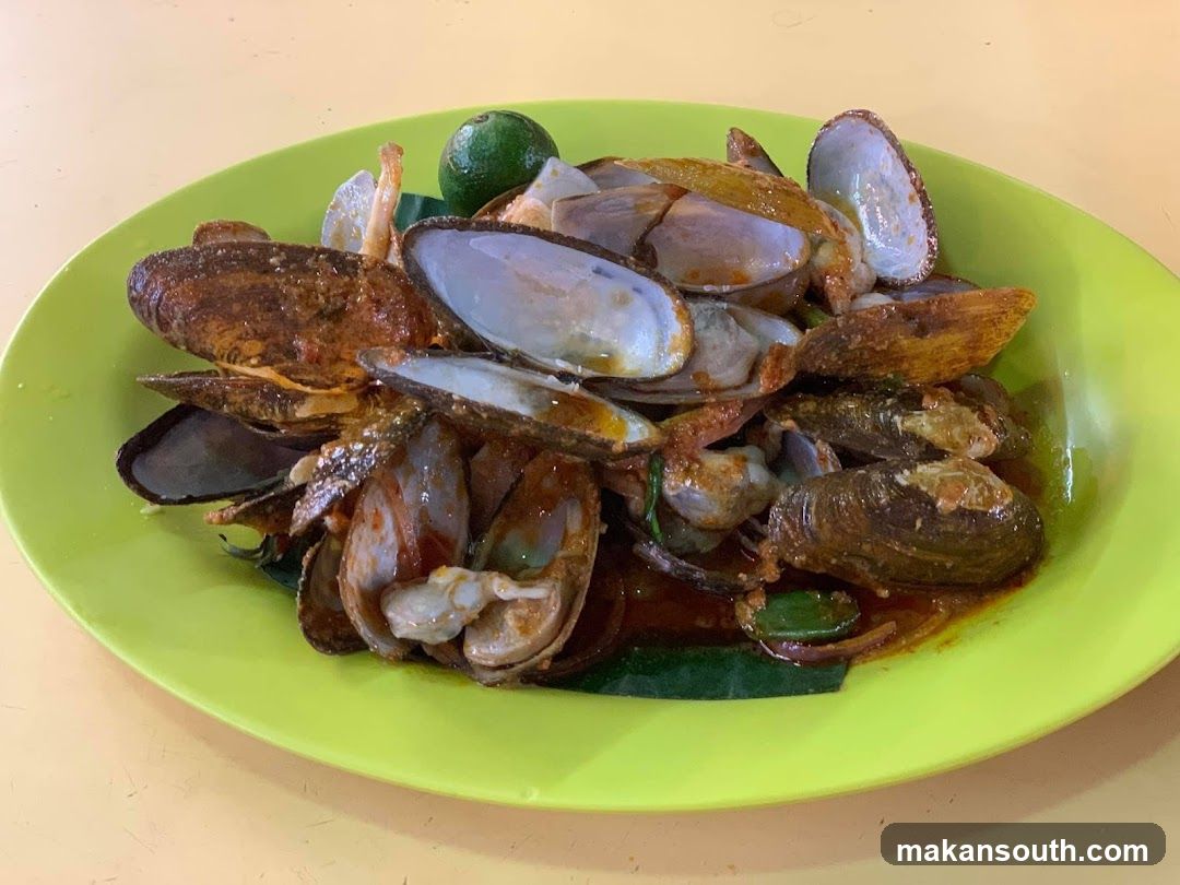 Spicy Stir-Fried Clams