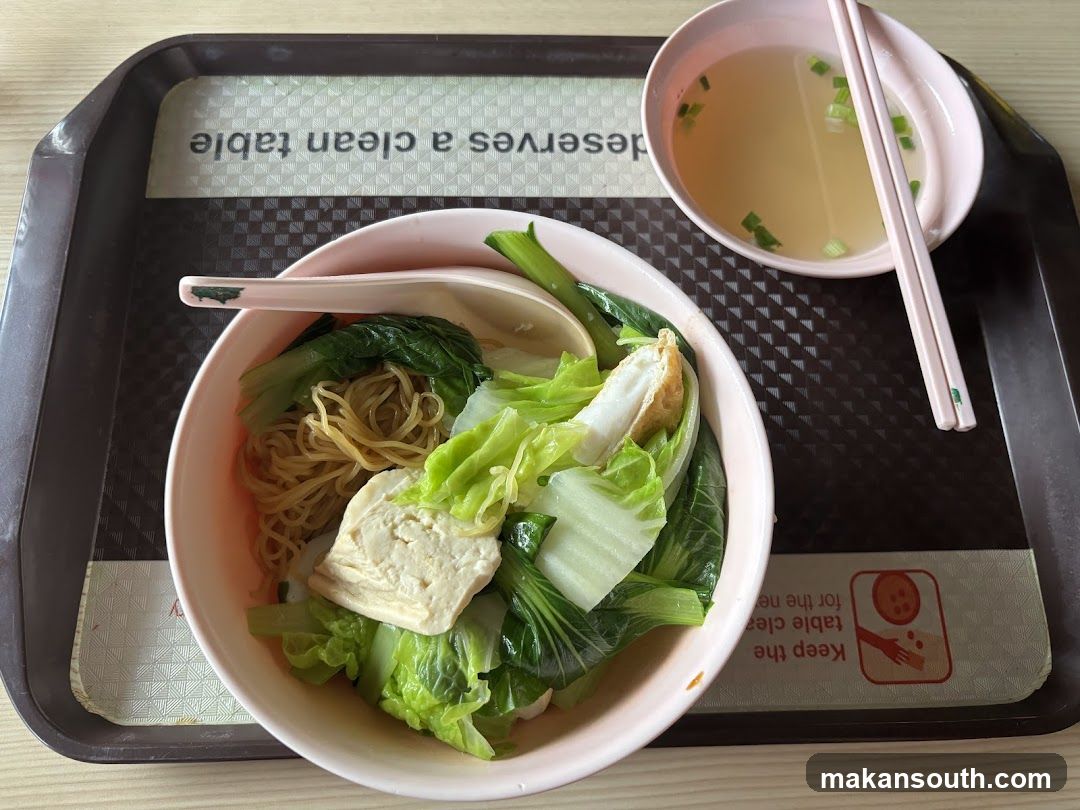 Noodles with vegetables and soup