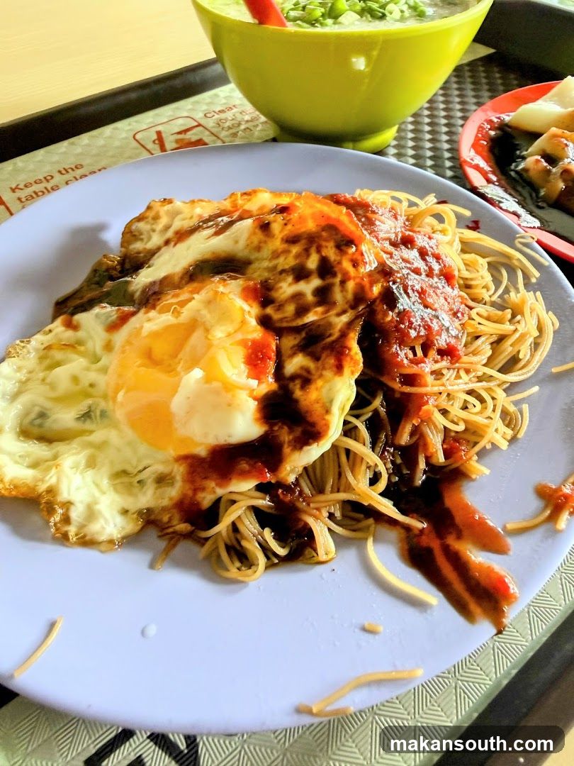 Noodles with Fried Eggs