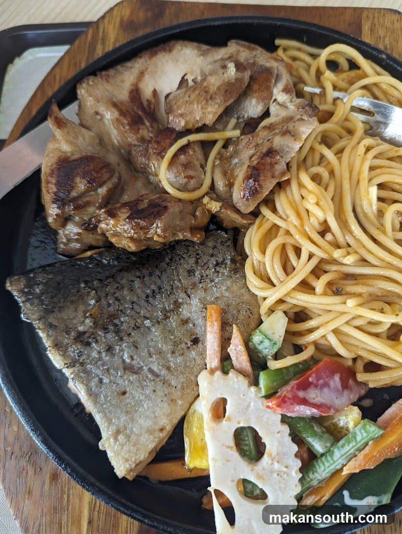 Deli & Grill (#01-15)