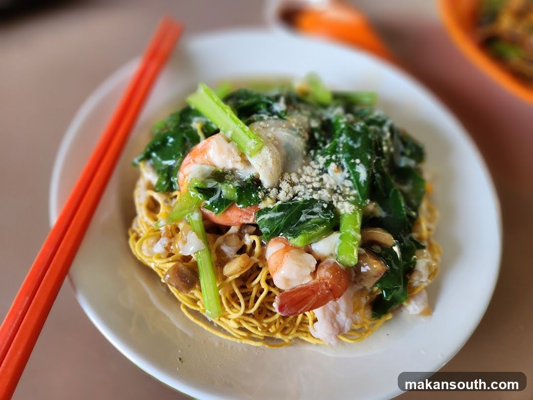 Crispy Noodles with Seafood and Vegetables